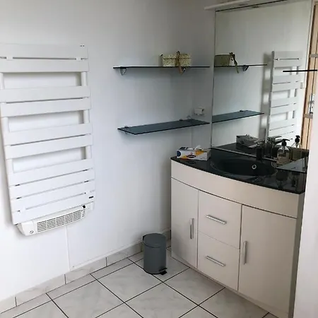 Agreable Maison De Ville , Proche De La Mer. Ferienhaus